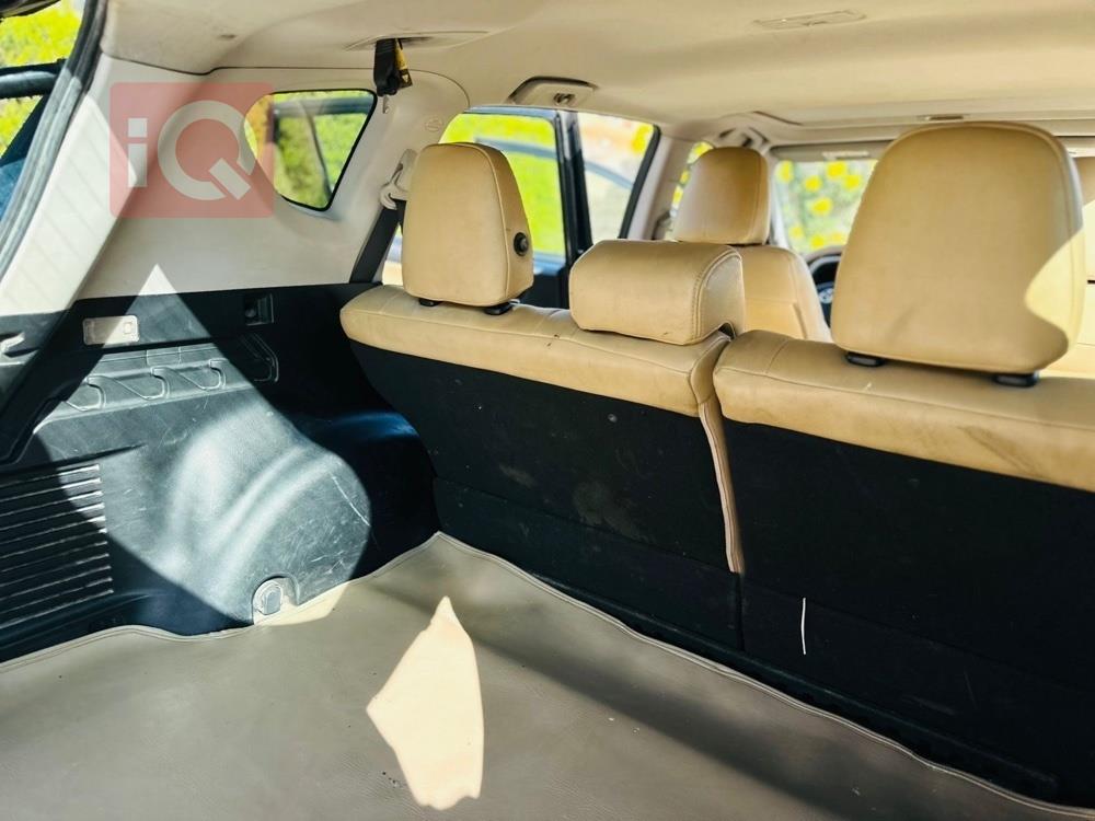 تۆیۆتا ڕاڤ 4